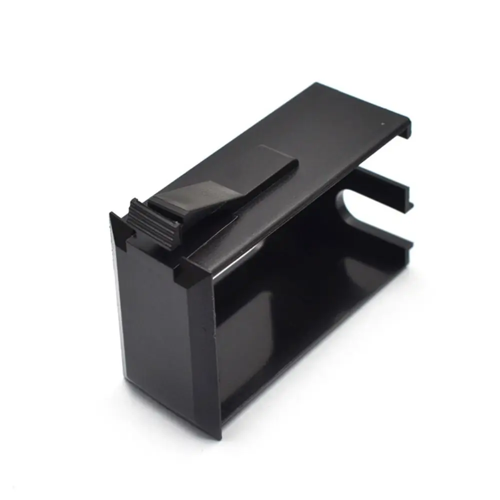 Detalle de dimensiones y material ABS