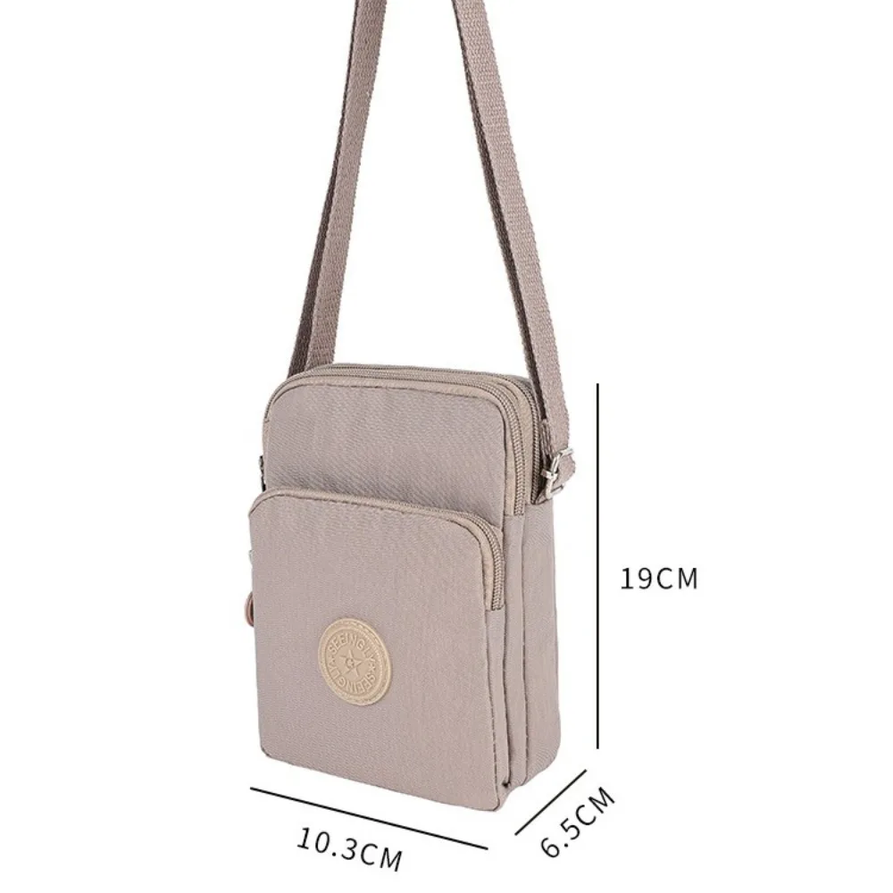 Bolso bandolera impermeable de nailon con espacio para teléfono - imagen 5