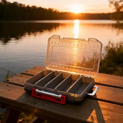 Caja de pesca estanca con compartimentos para señuelos y anzuelos