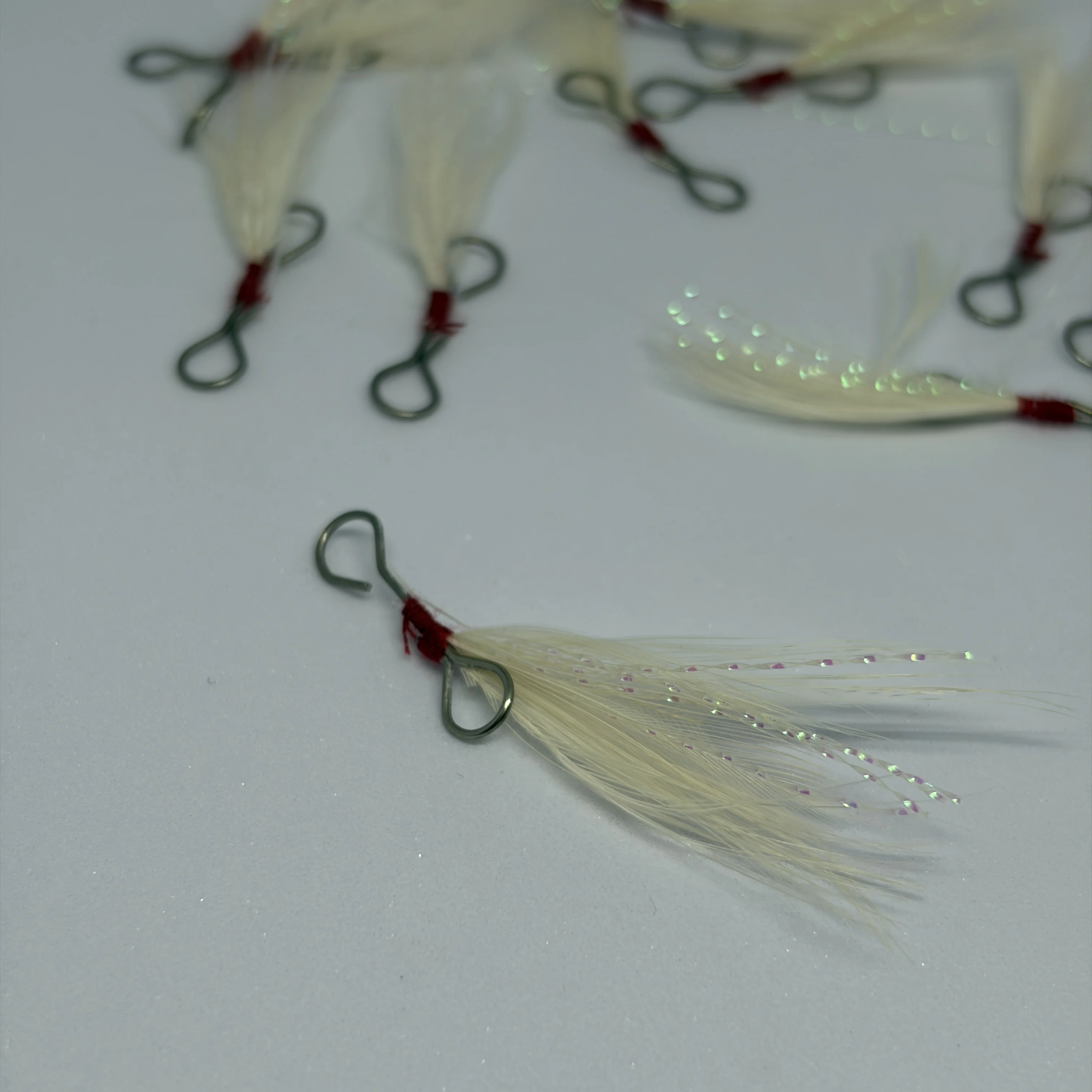 Plumas de asistencia con cola luminosa MINGWEN