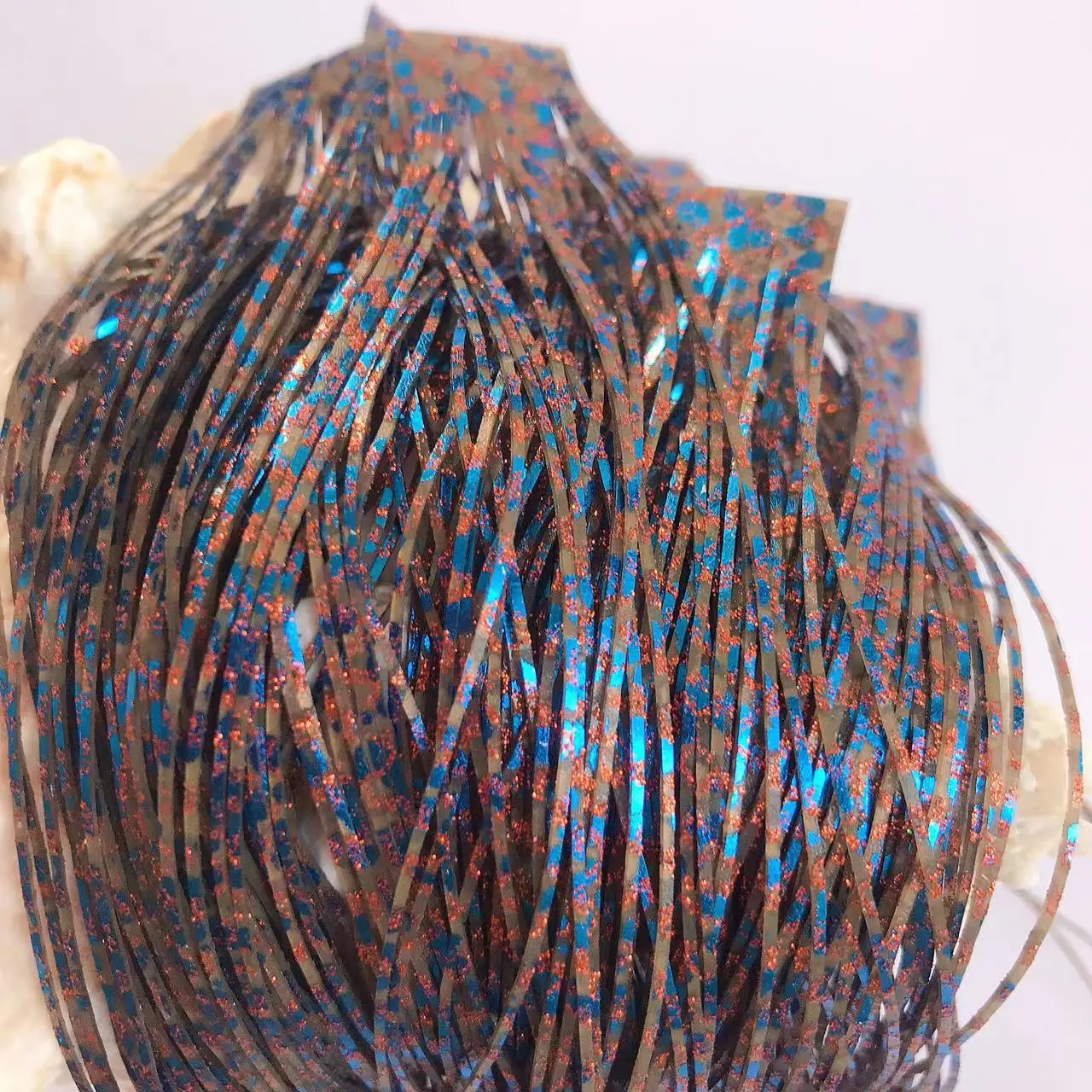 Spinnerbait jig Buzz con falda de silicona multihilo – señuelo