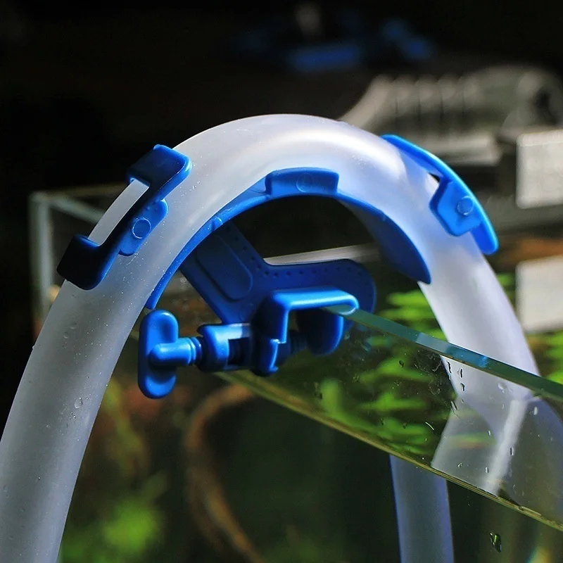 Abrazadera para tubing — fijación segura en filtro de acuario