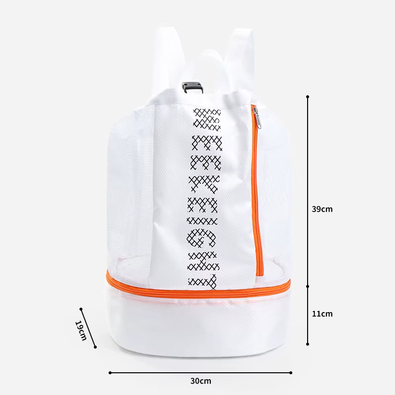 Mochila Scione negra con compartimento para zapatos