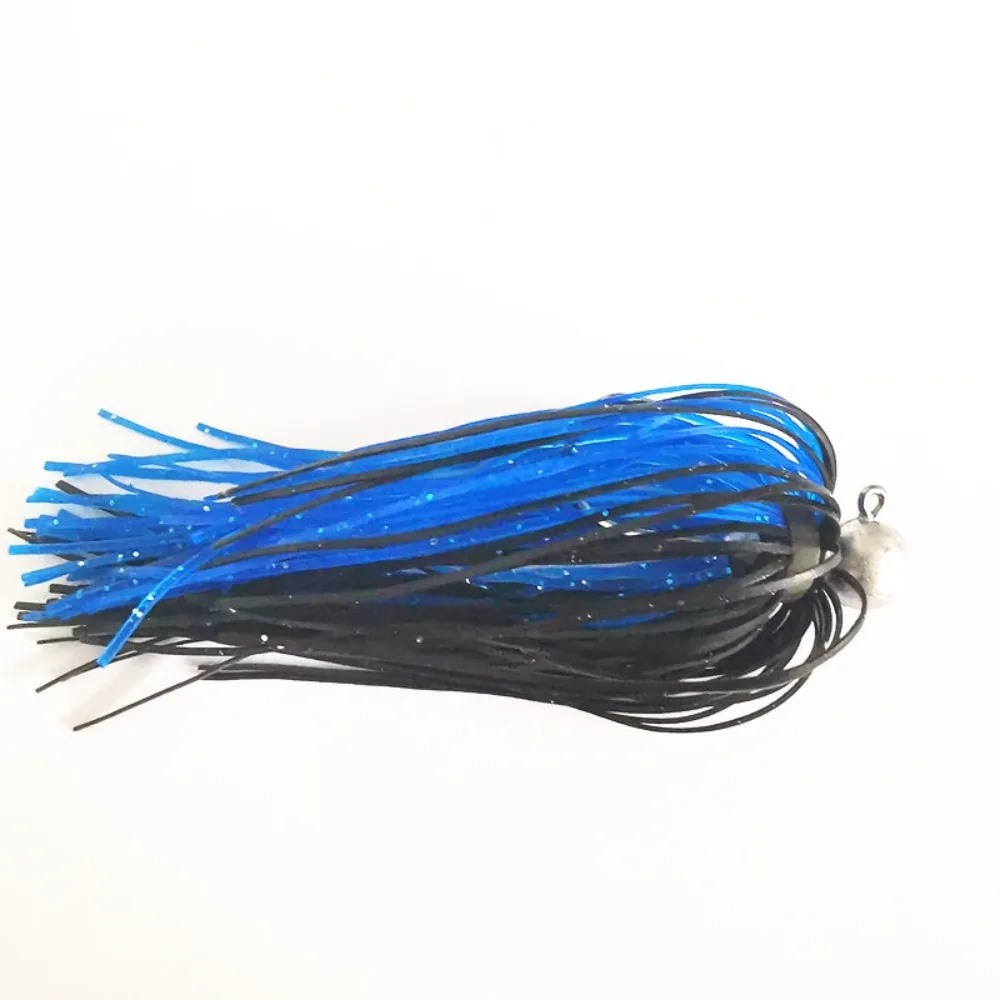 Señuelo lubina Buzzbait con falda de silicona y spinner mar