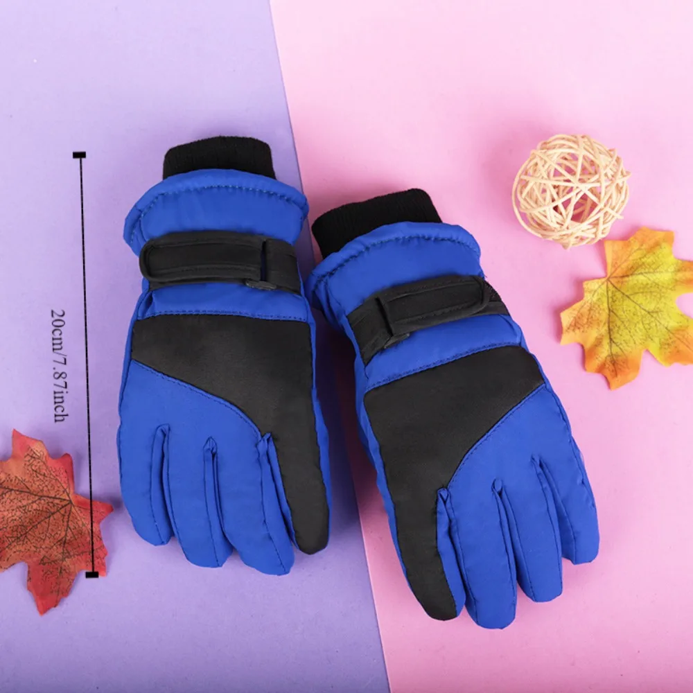 Guantes infantiles de invierno con forro cálido y cierre ajustable