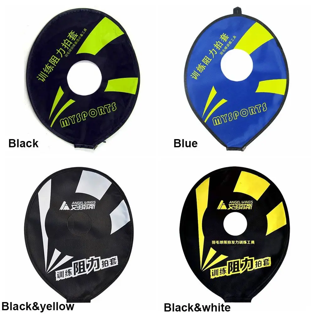 Funda de resistencia para raqueta de bádminton en uso