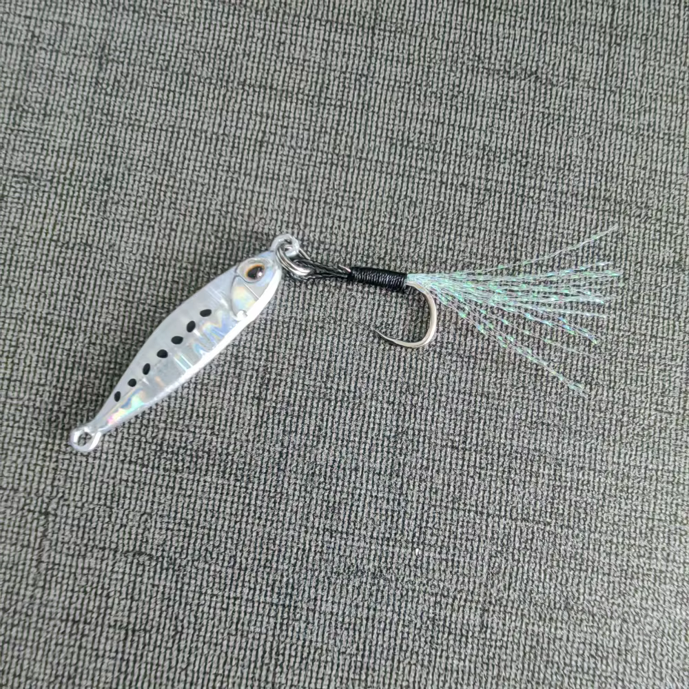 Detalle del gancho y forma aerodinámica del micro jig