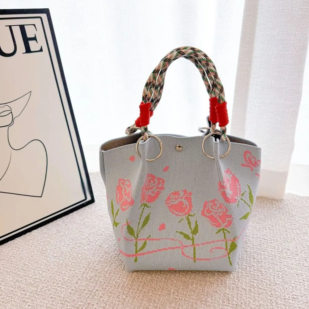 Bolso de ganchillo para mujer con estampado floral y asa trenzada - imagen 4