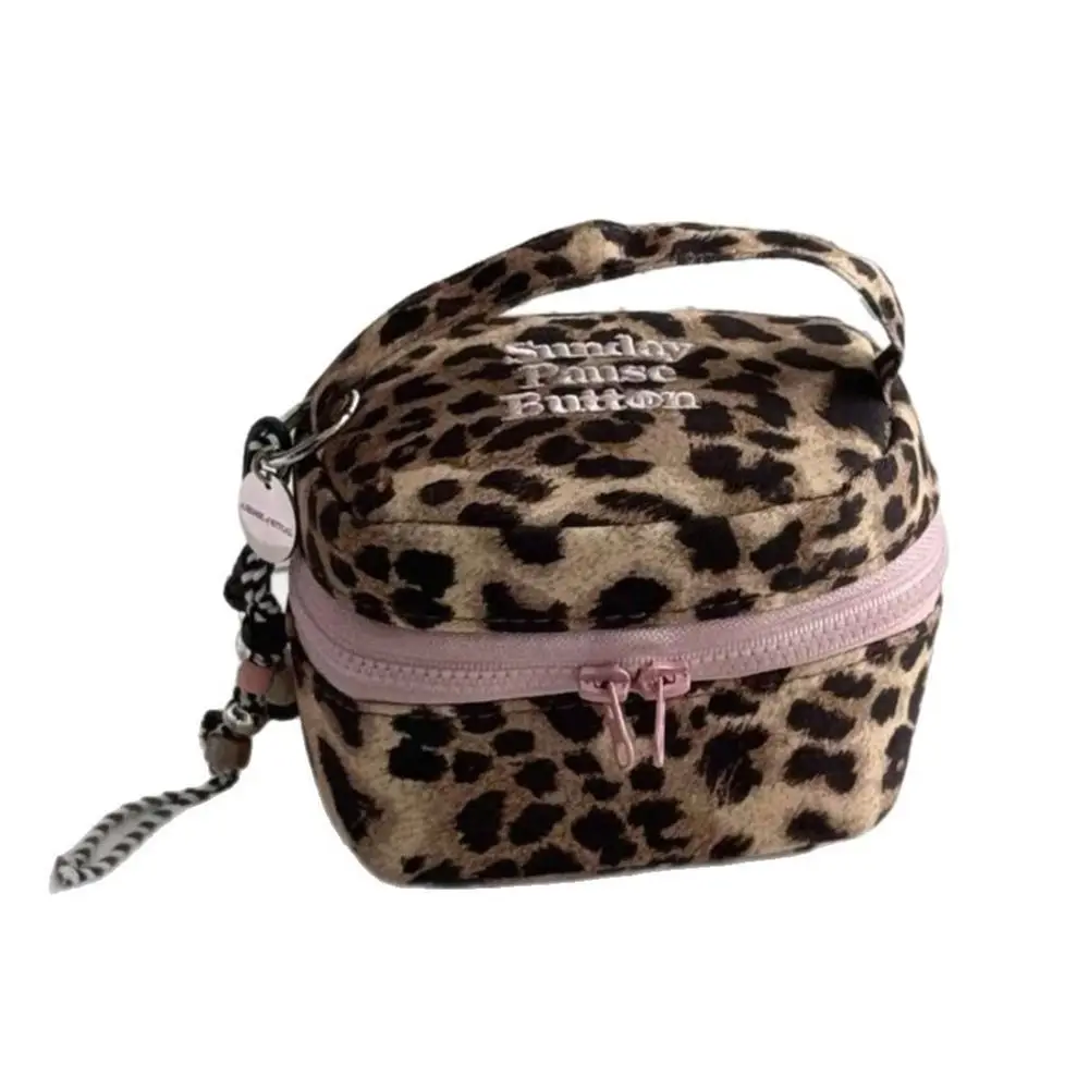 Neceser de maquillaje con cremallera estampado leopardo cuadrado - imagen 4