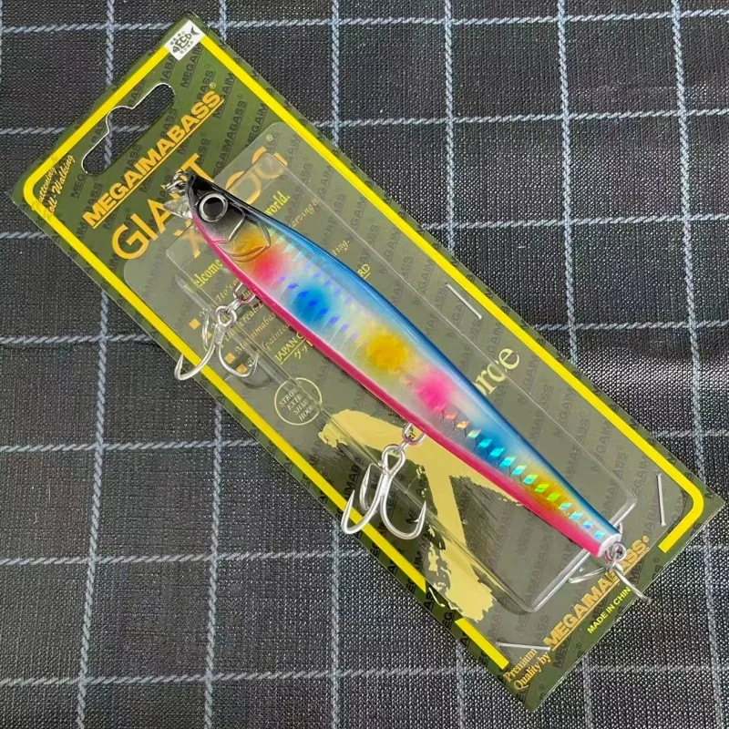 Cebo de pesca biomimético con acabado realista