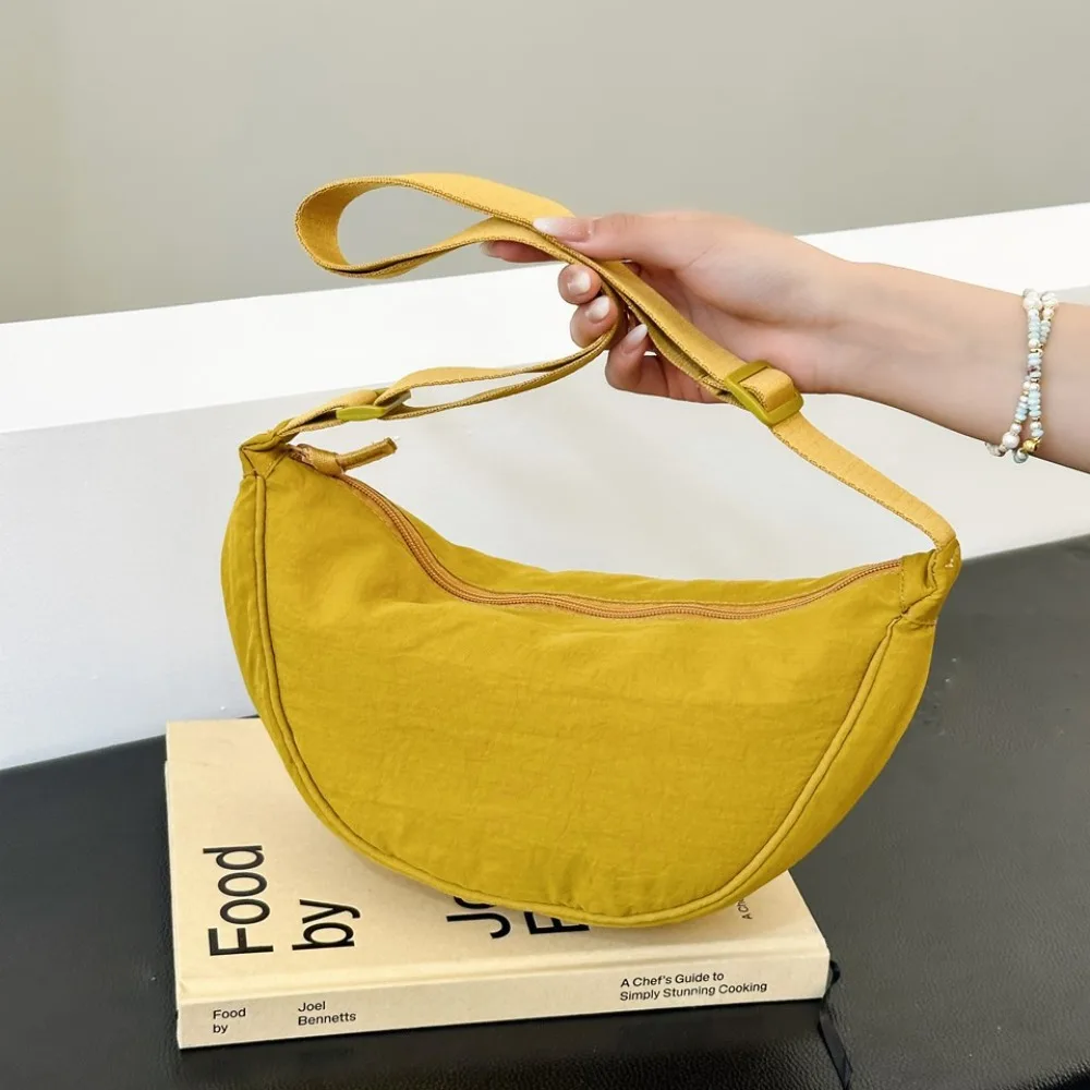 Bolso bandolera de nylon en varios tonos