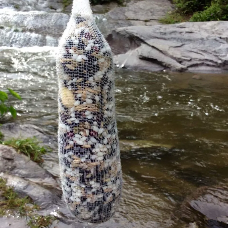 Uso en agua del alimentador de carpa