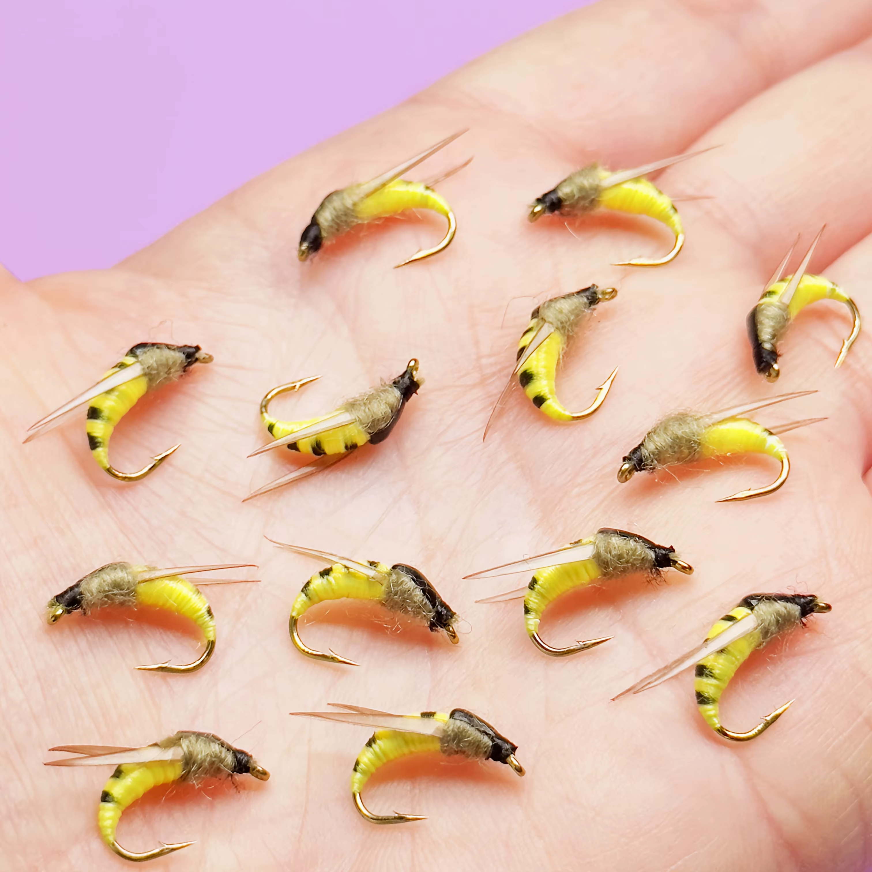 Moscas húmedas polilla amarilla para lucio y trucha con anzuelo