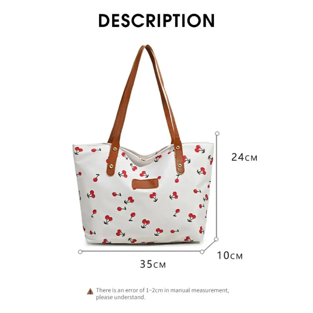 Bolso de hombro con estampado de cerezas, vista general