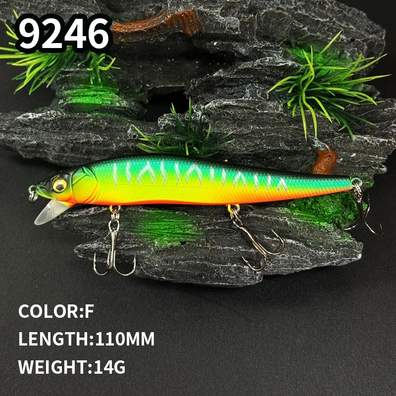 Señuelo minnow en presentación de varios colores