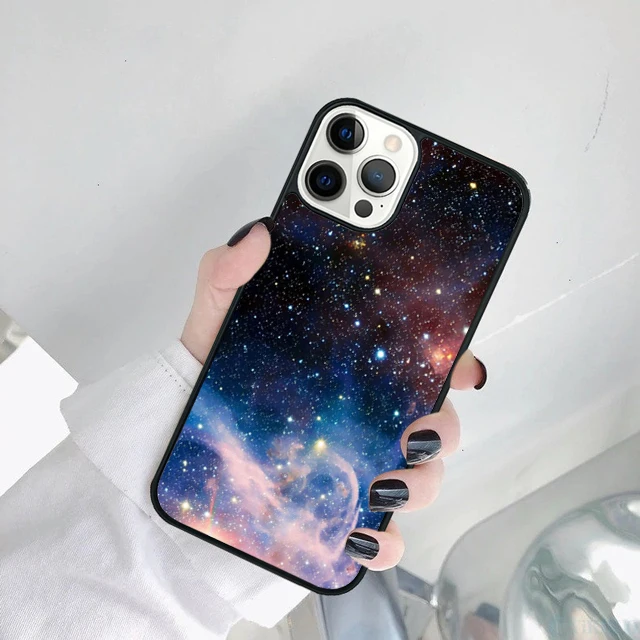Detalle del estampado de constelaciones en la funda