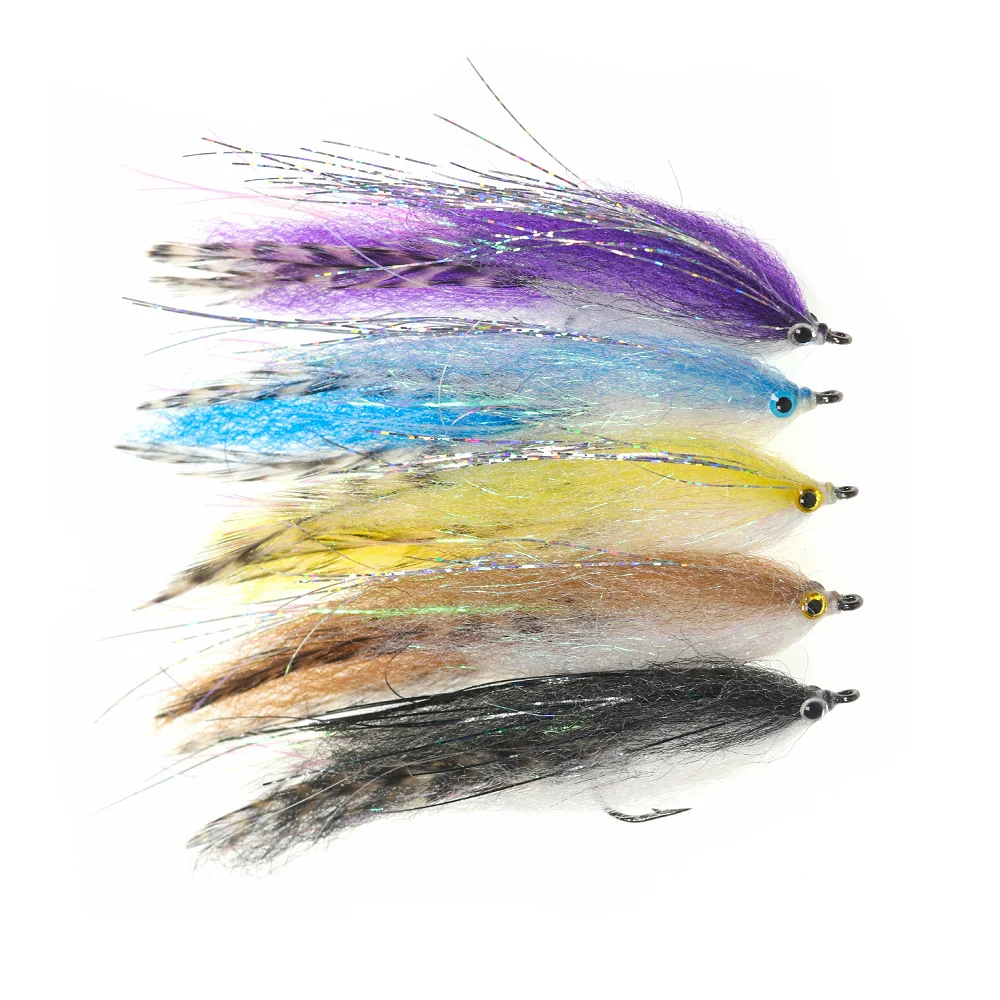Streamer de agua salada estilo baitfish con acabado realista