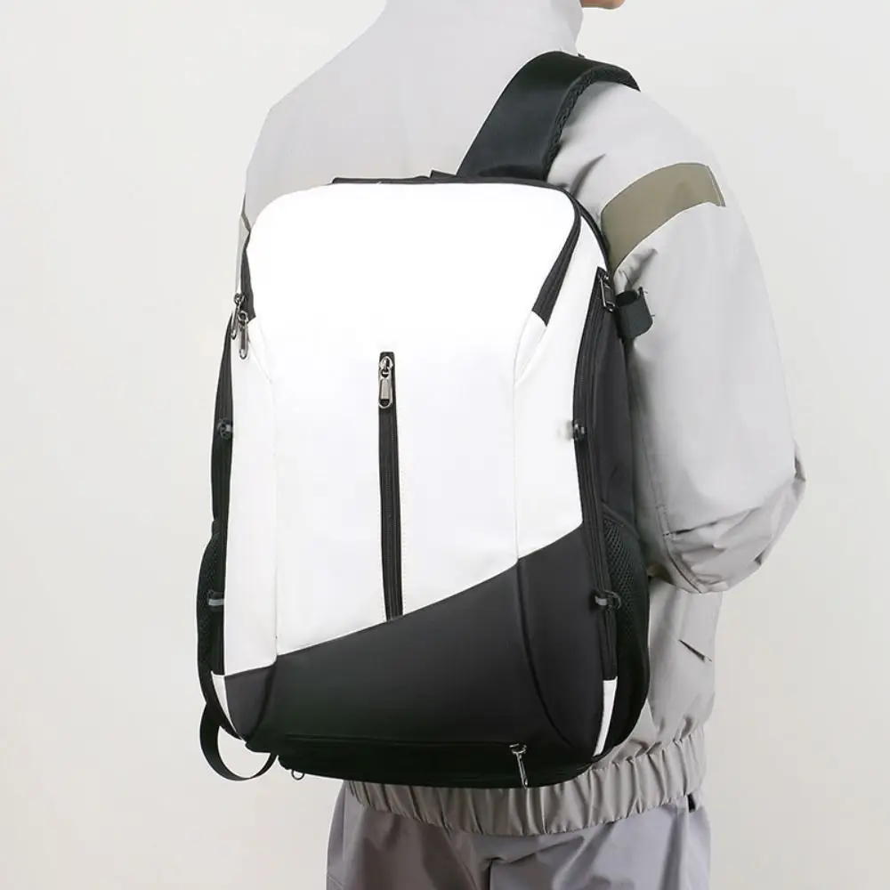 Mochila de nylon ideal para colegio y entrenamientos