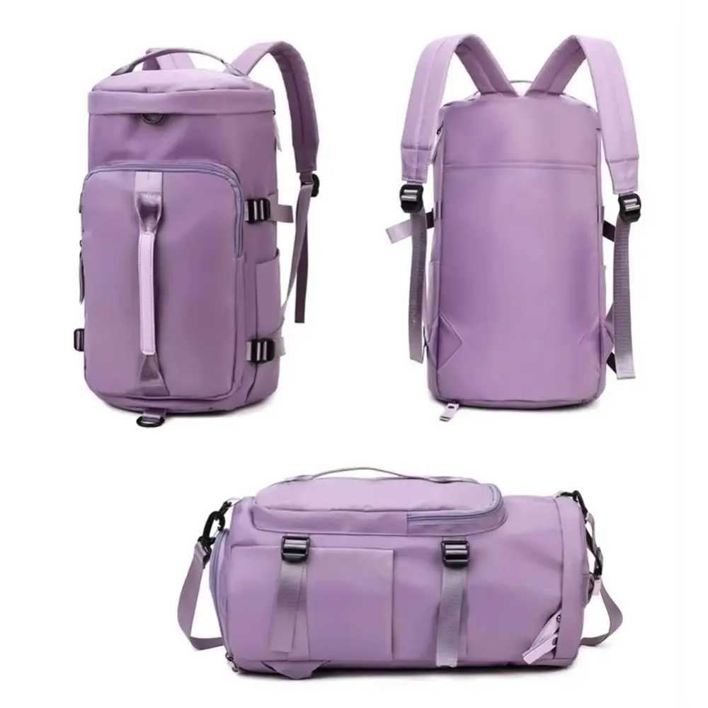Detalle del bolsillo para zapatos y organización frontal