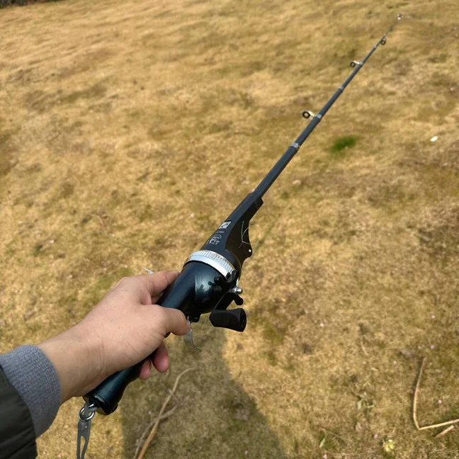 Cañas plegables portátiles con carrete integrado para pesca deportiva - imagen 3