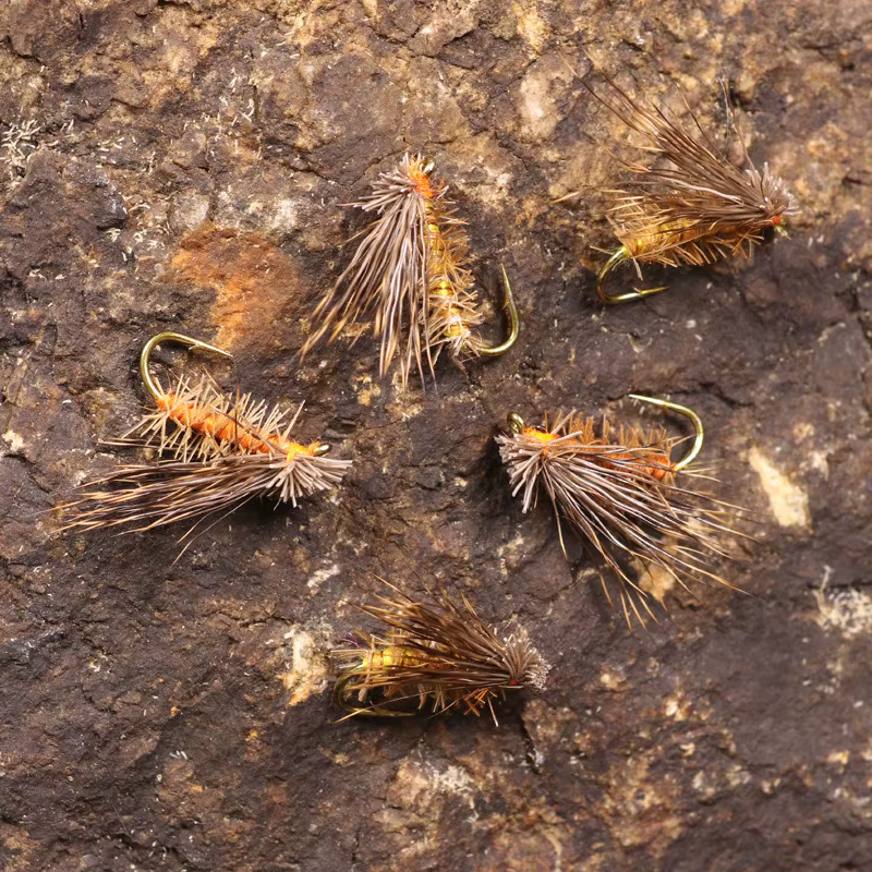 Señuelo mosca seca pelo ciervo Montañés – Para lubina y trucha