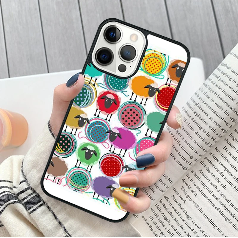 Funda sobre superficie mostrando su perfil fino