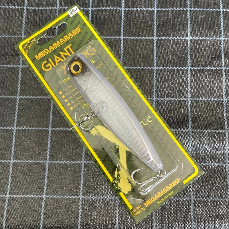Señuelo listo para montar en la línea