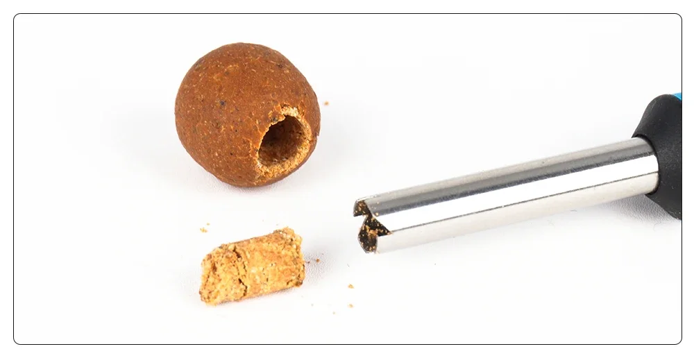 Vista del interior metálico del corer y del cuerpo de plástico antideslizante