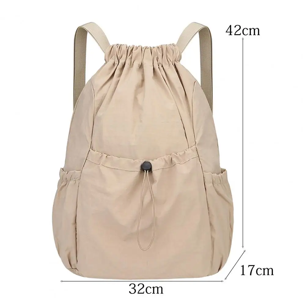 Mochila impermeable con cordón y diseño plegable