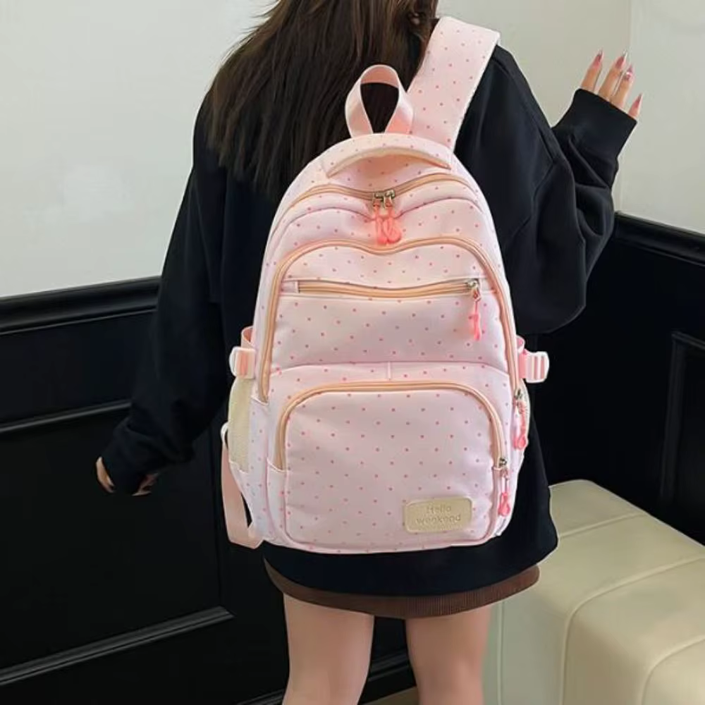 Compartimentos y cierre de cremallera de la mochila