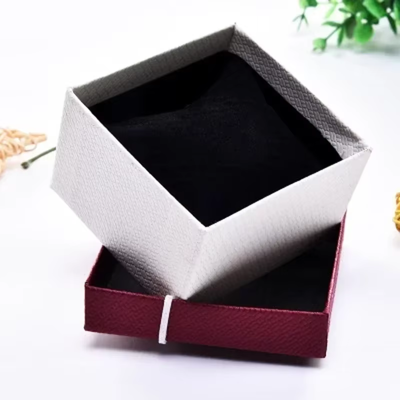 Caja portátil para guardar y exhibir relojes