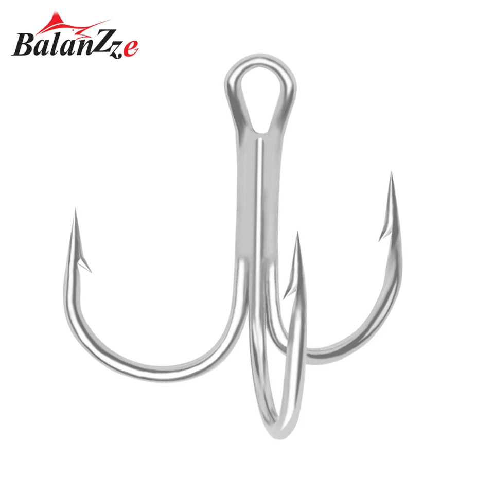 Anzuelos triples Topline Tackle en empaque original