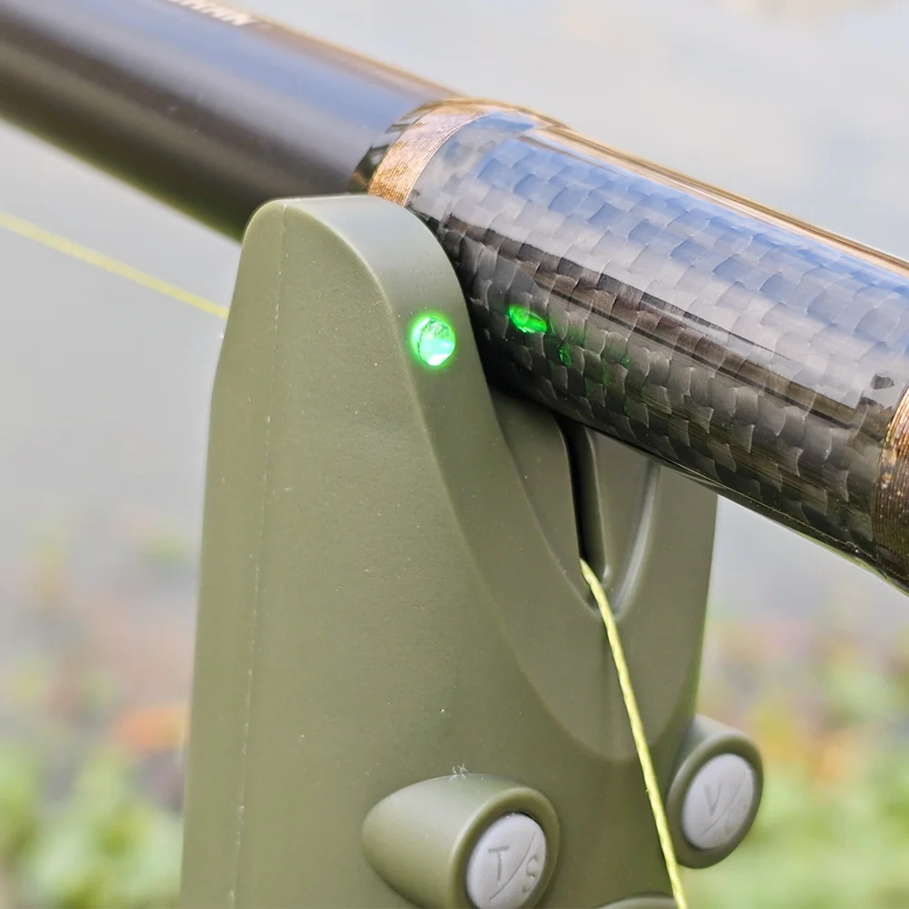 Alarma de picada carpa Hirisi S6 impermeable con LED multicolor - imagen 4