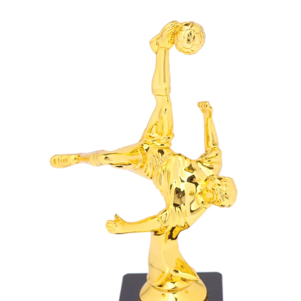 Trofeo infantil dorado, tamaño aproximado 17,5 cm