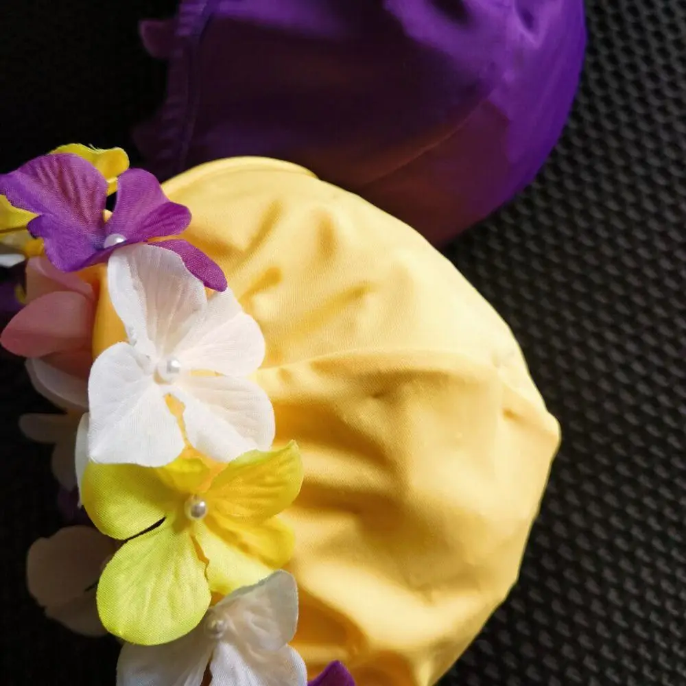 Gorro de natación floral 3D elástico para mujer – colorido - imagen 2