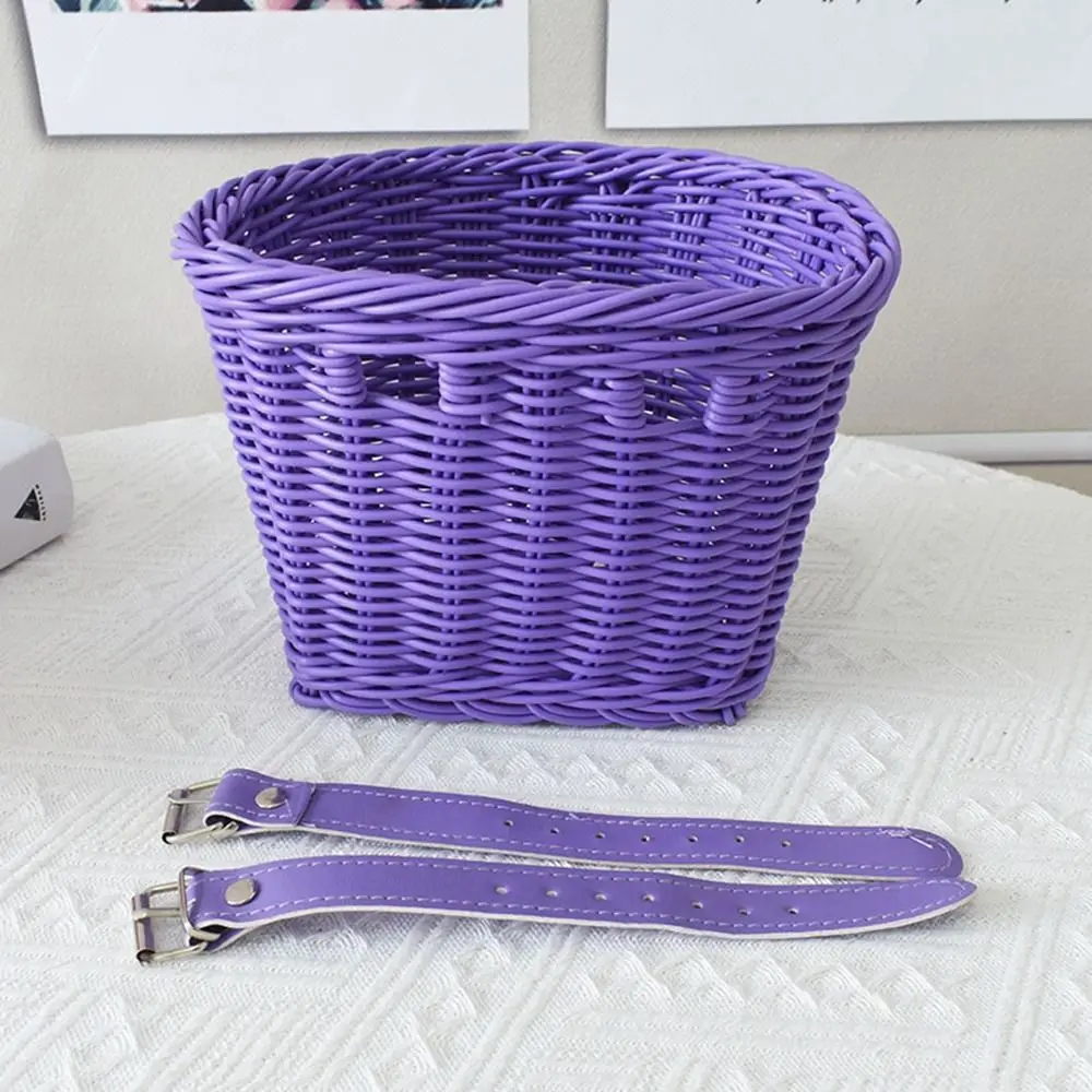 Detalle del tejido y la sujeción del accesorio para bicicleta infantil