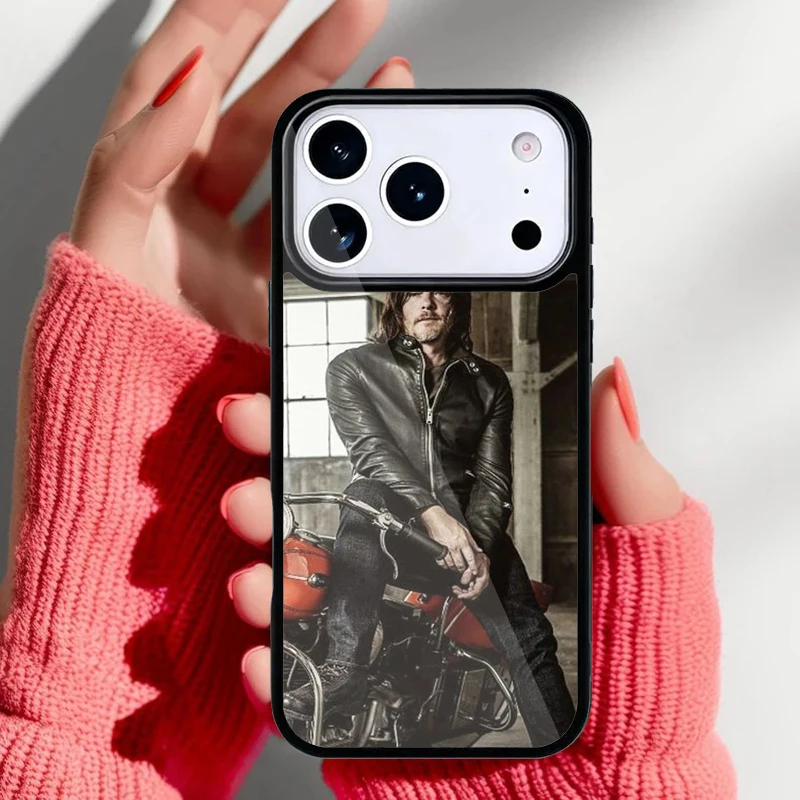 Vista trasera de la funda con diseño de Daryl Dixon