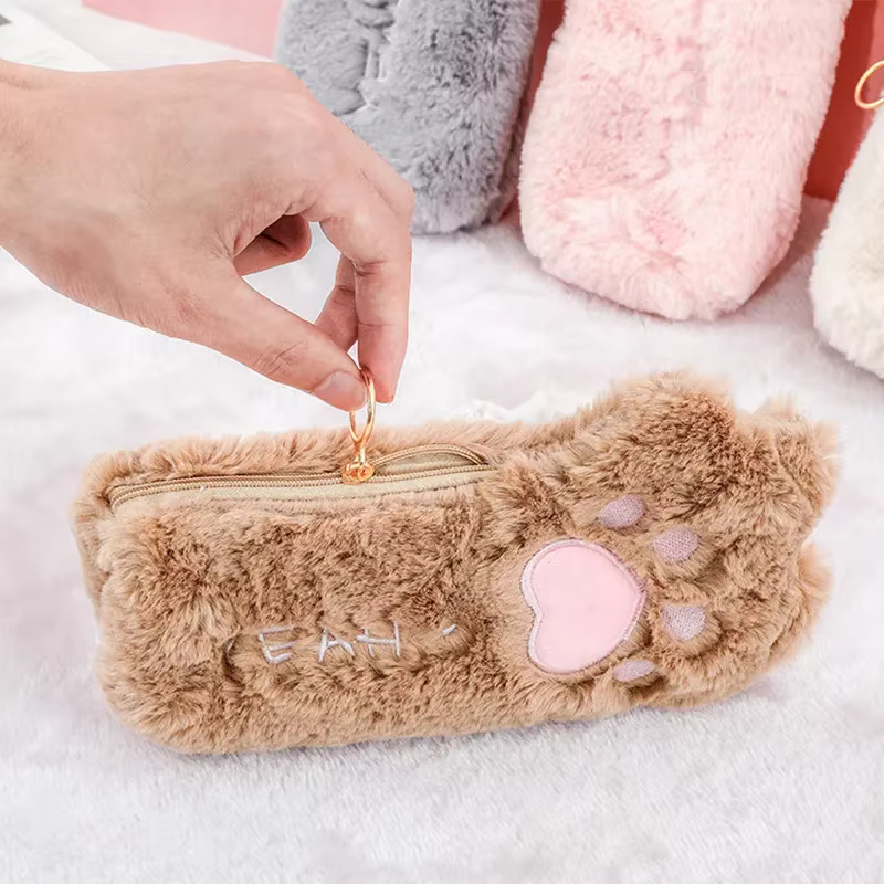 Estuche usado como monedero multiusos