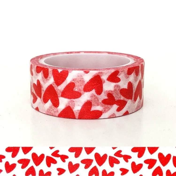 Cinta decorativa de papel con corazones rojos