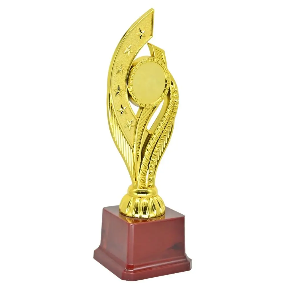 Medalla/trofeo en color dorado: varias alturas