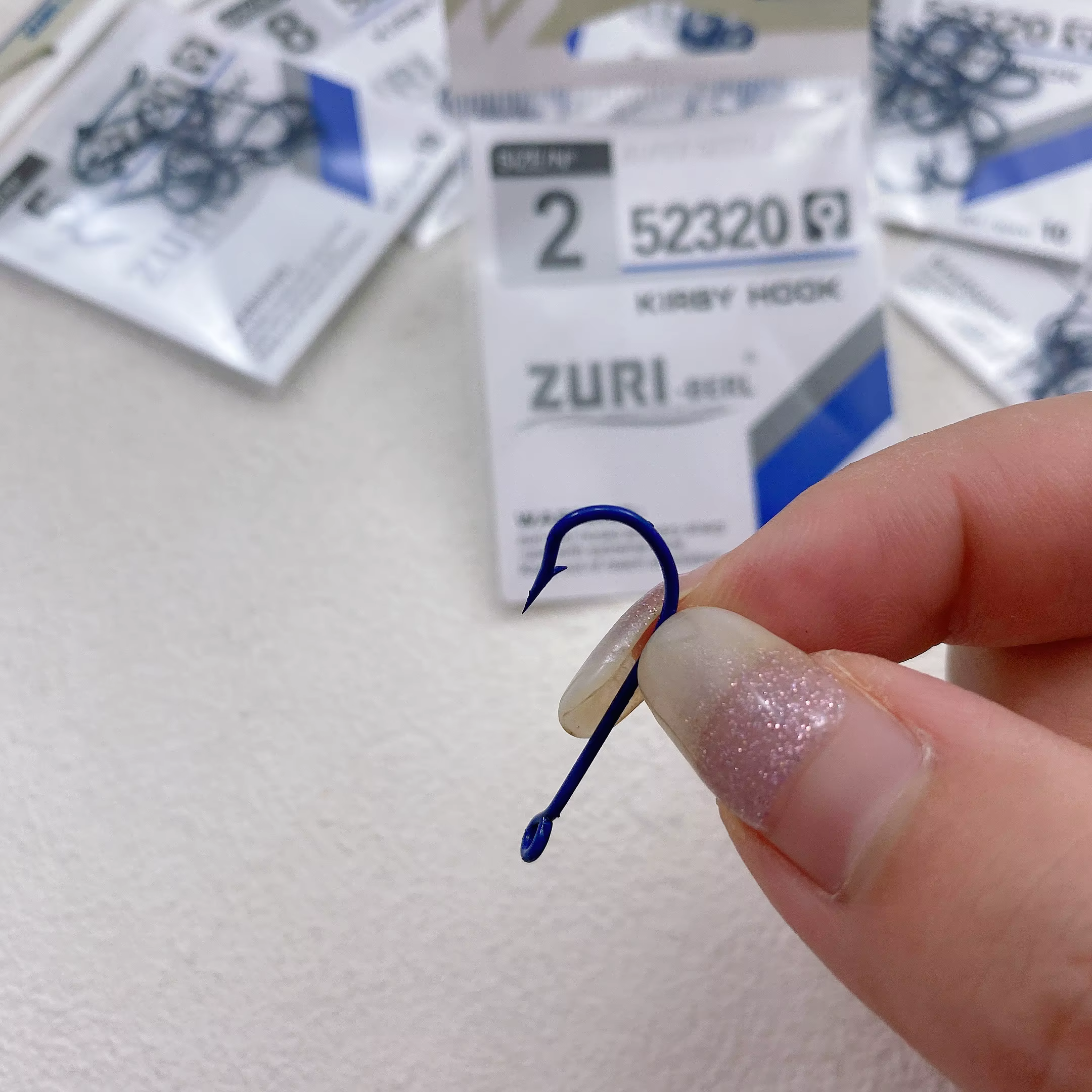 Anzuelos de acero alto en carbono azules con púas para carpa - imagen 3