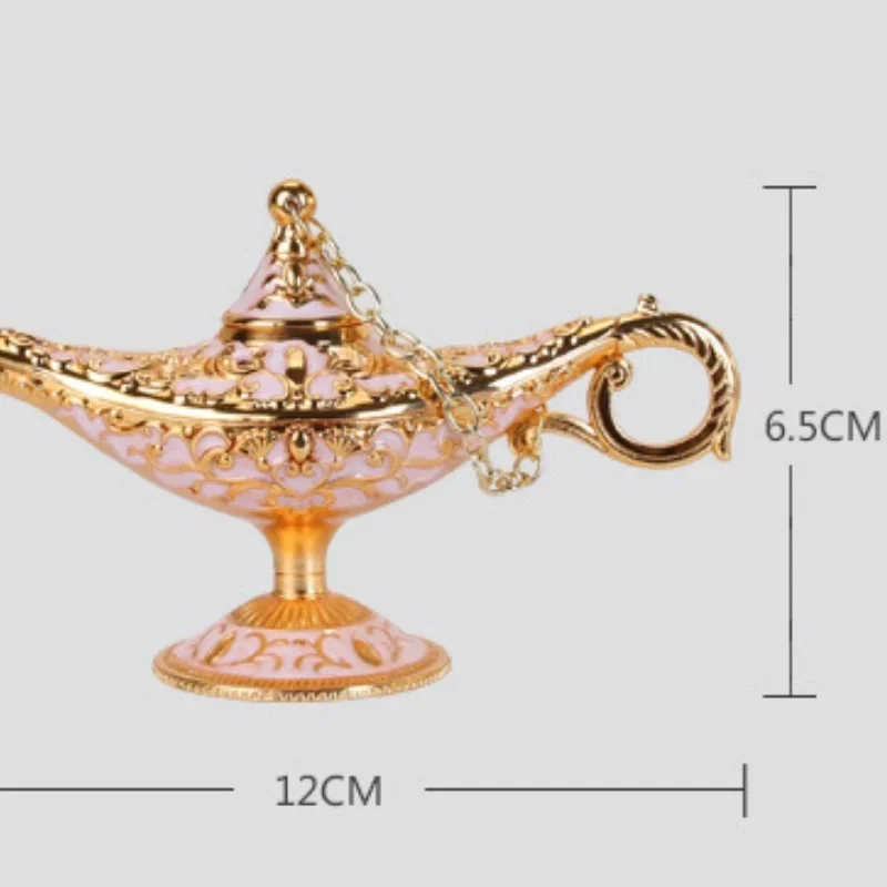 Elegante lámpara de Aladino de metal tallado
