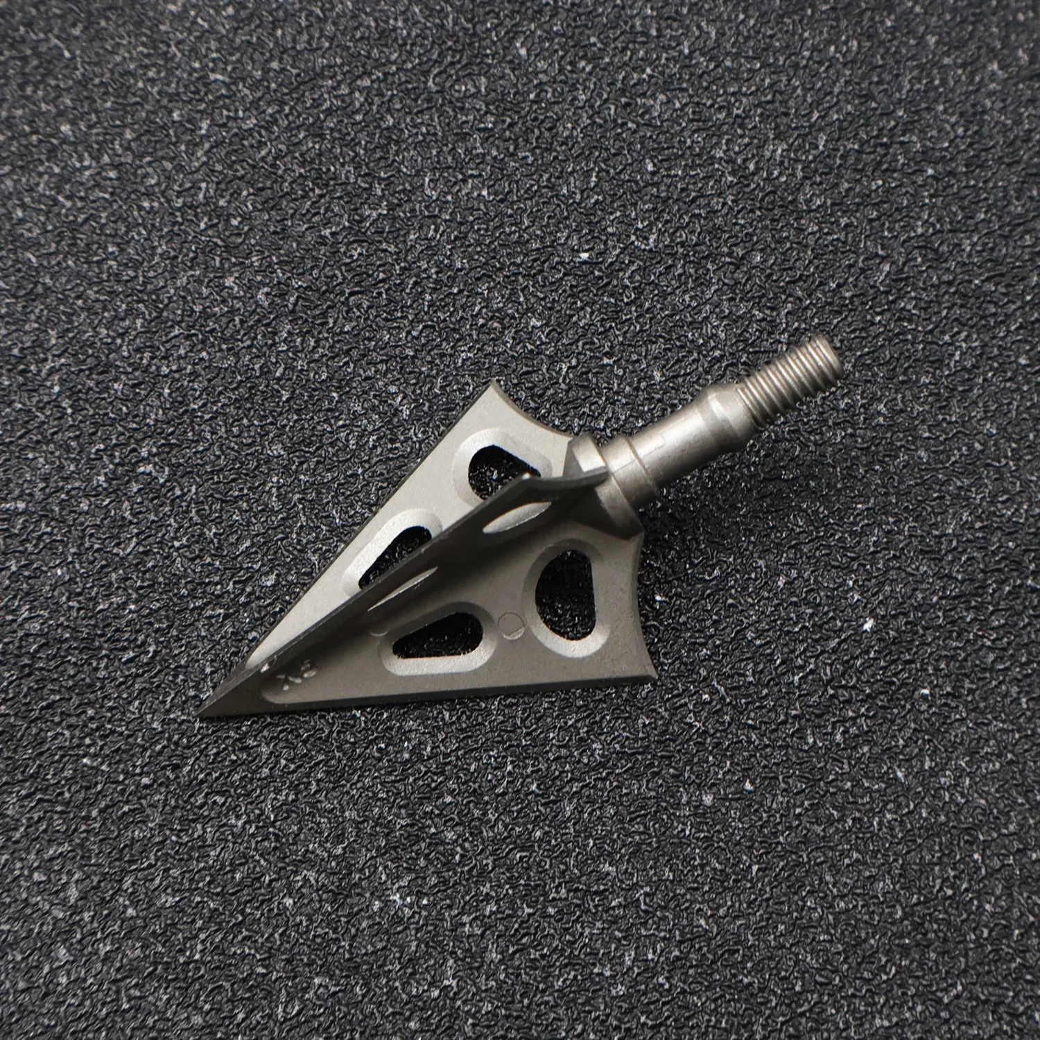Punta de caza X5 triangular fija base roscada para arco recurvo - imagen 4