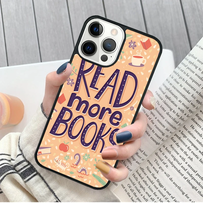 Funda con diseño de estantería y libros