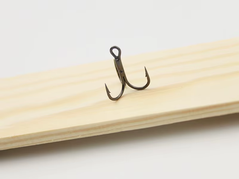 Anzuelos triples para pesca en agua dulce - comparación visual