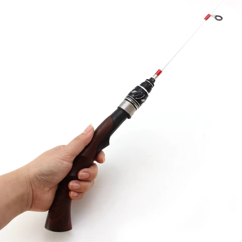 Caña spinning corta con mango de madera para pesca en invierno - imagen 2