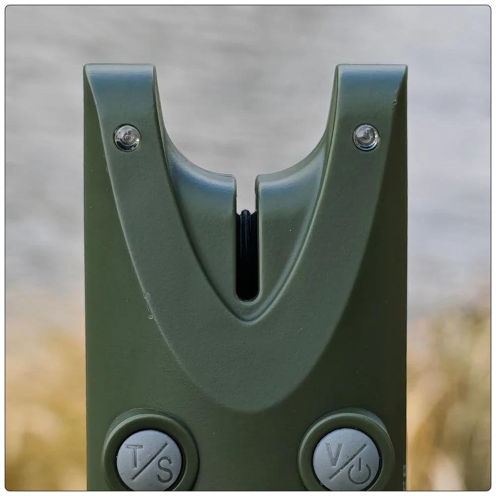 Conector adicional para balancín LED en la alarma de pesca