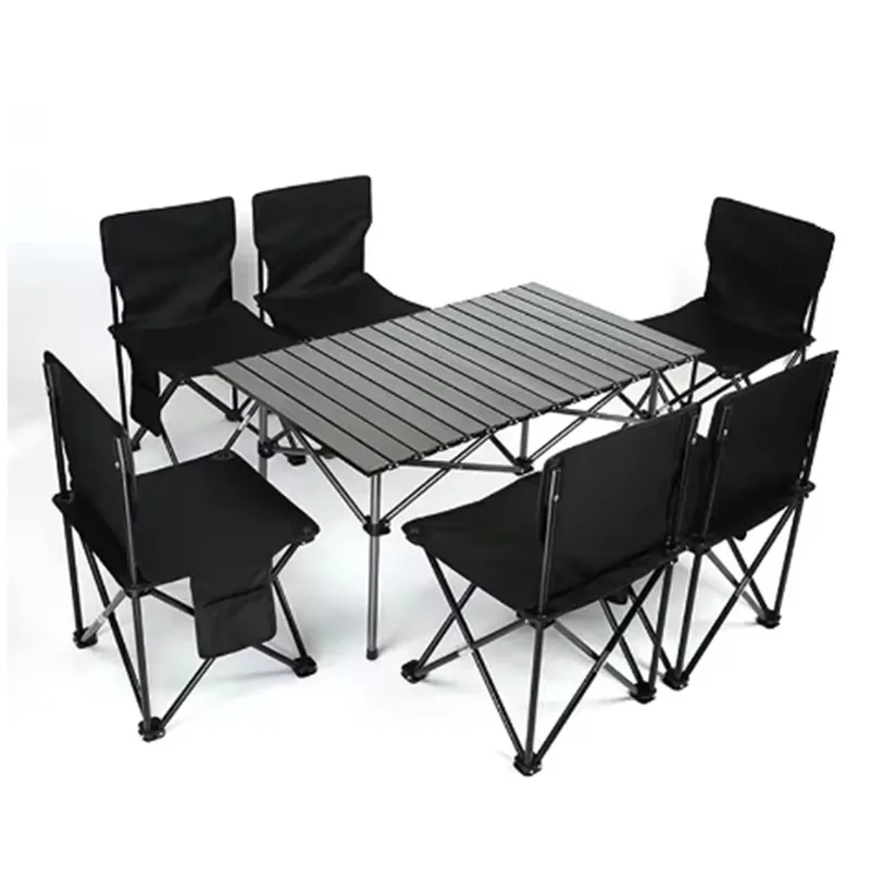 Silla plegable portátil desplegada con respaldo