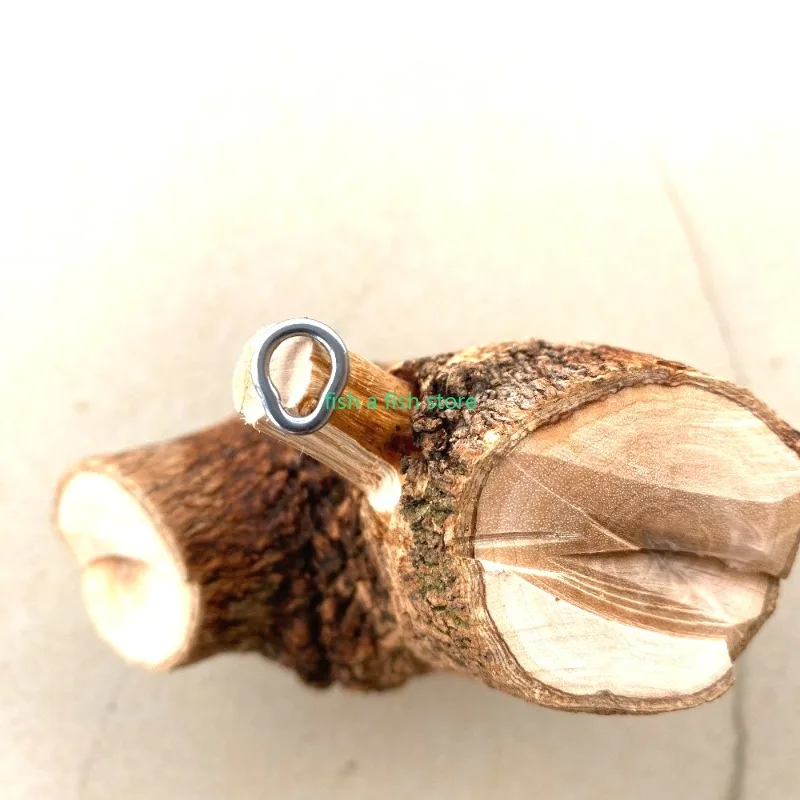 Montaje del anillo de pera en un aparejo de jigging
