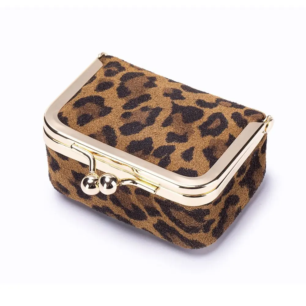 Estuche porta-moneda de cuero con cierre Kiss Lock estampado leopardo - imagen 5